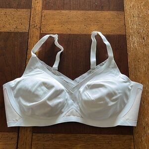 Honeylove CrossOver Bra XLarge Mesh Trim Smooth Wireless Removable Pads